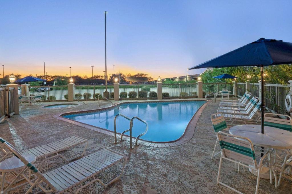 Sonesta Essential Houston Westchase Hotel Ngoại thất bức ảnh